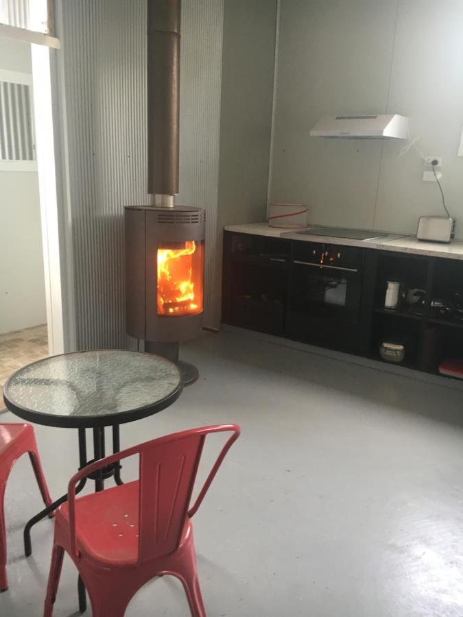 Something Different - Shedstay Donnybrook Экстерьер фото